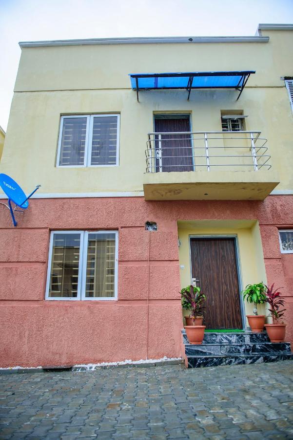 Cc & Cg Homes Luxury 3 Bedrooms Apart-24Hrs Elect Wifi Security Abuja Exterior photo